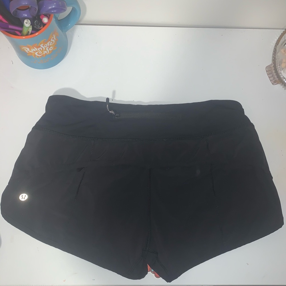 Lululemon black shorts